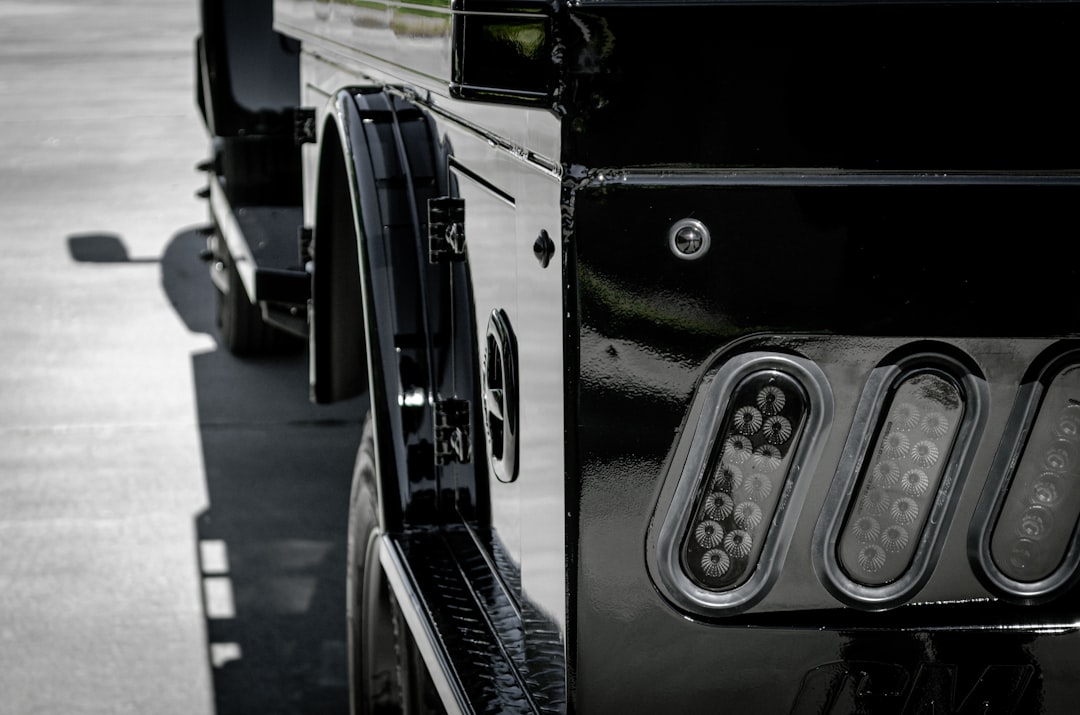 Round Bar Weight Distribution Hitch: When It’s the Right Choice for Safer Towing