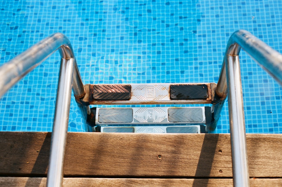 Pool Maintenance: The Homeowner’s System for Clear Water and Reliable Equipment