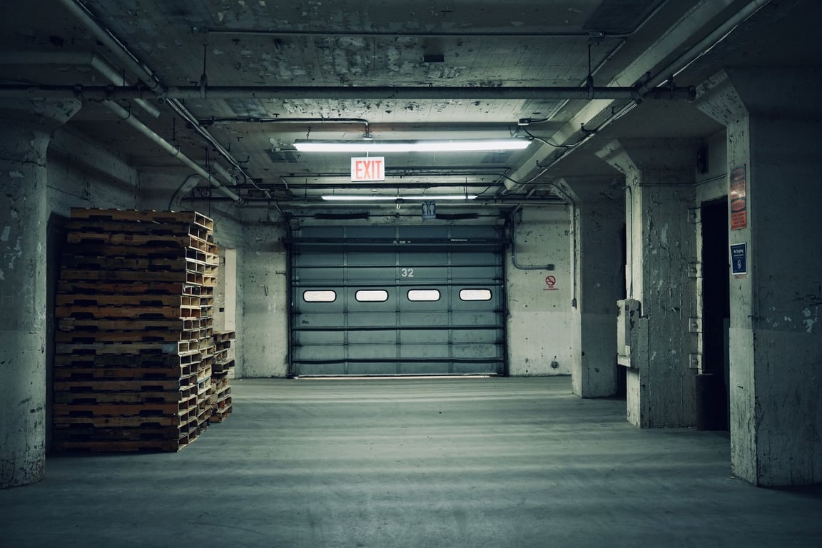 Garage Door Service: What Homeowners Should Expect From Every Visit