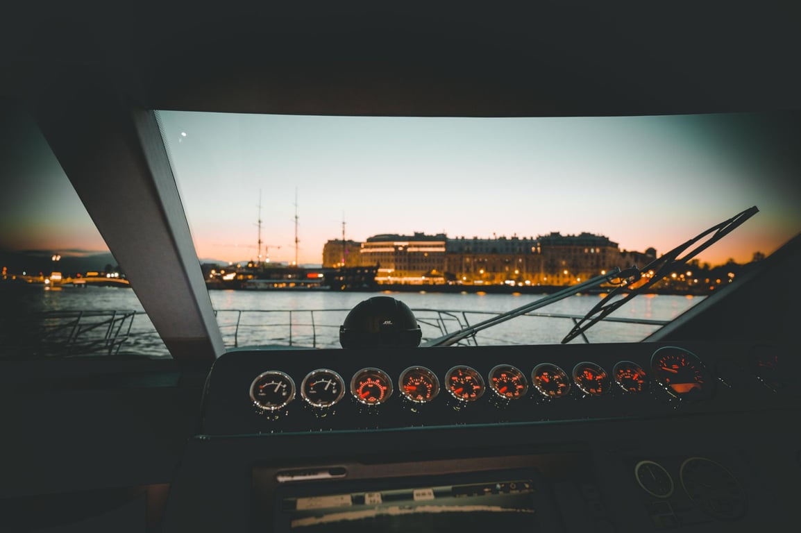 Hydraulic Boat Trailer: When the Added Control Is Worth the Cost