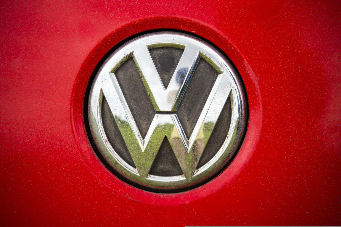 Volkswagen tire installation
