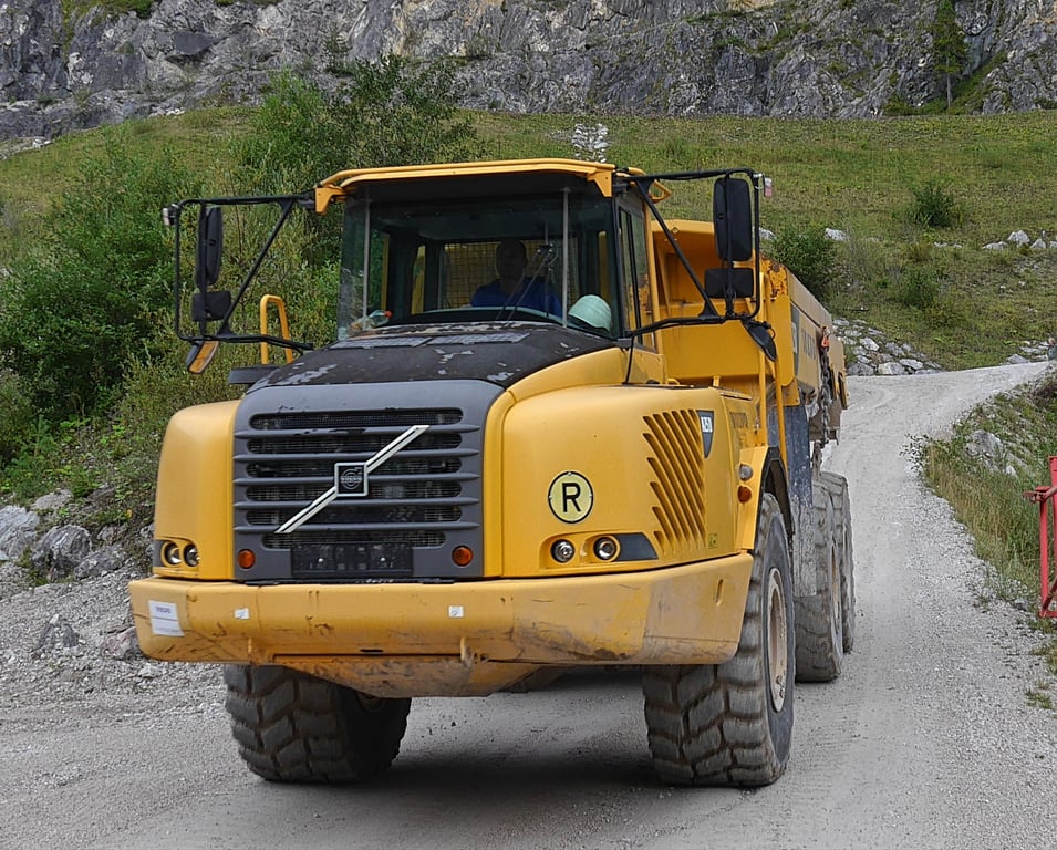 commercial box truck rental