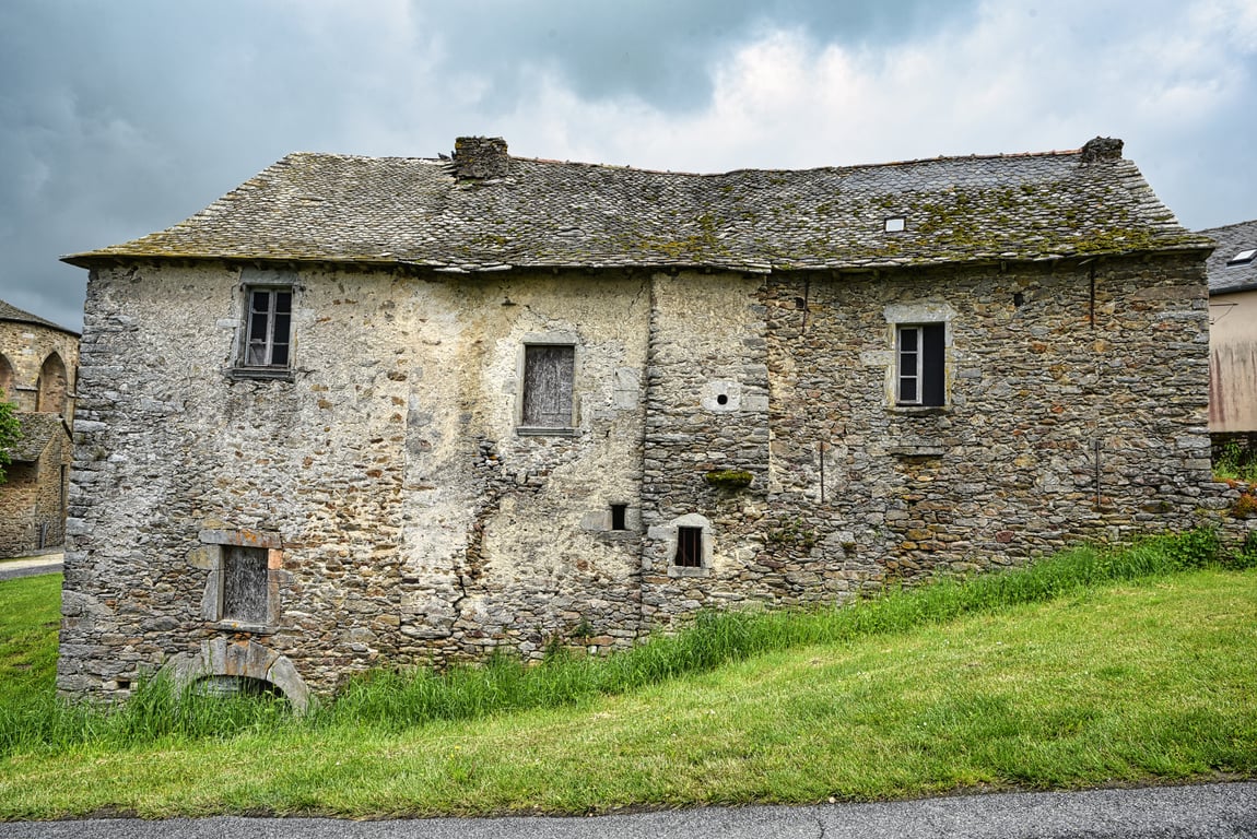 soft washing house exterior