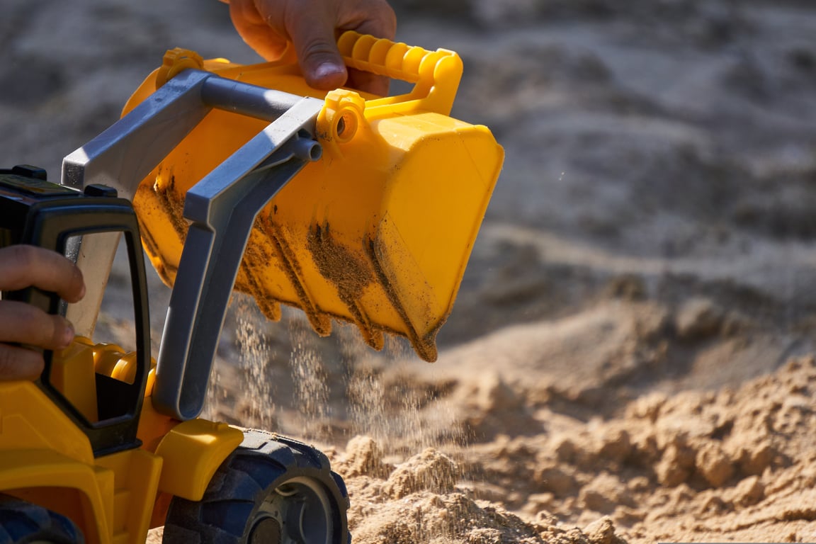 excavator loading dump truck
