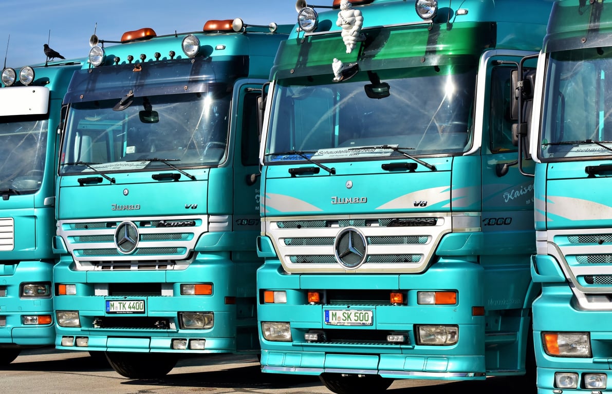 commercial truck rental