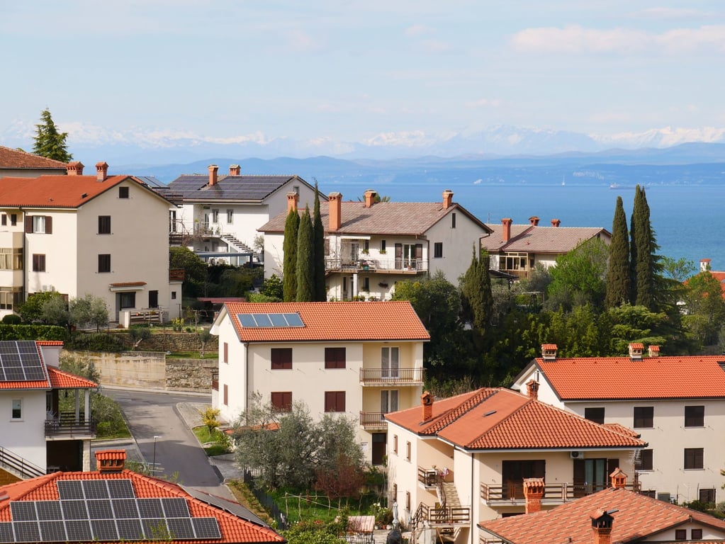 residential rooftop solar panels