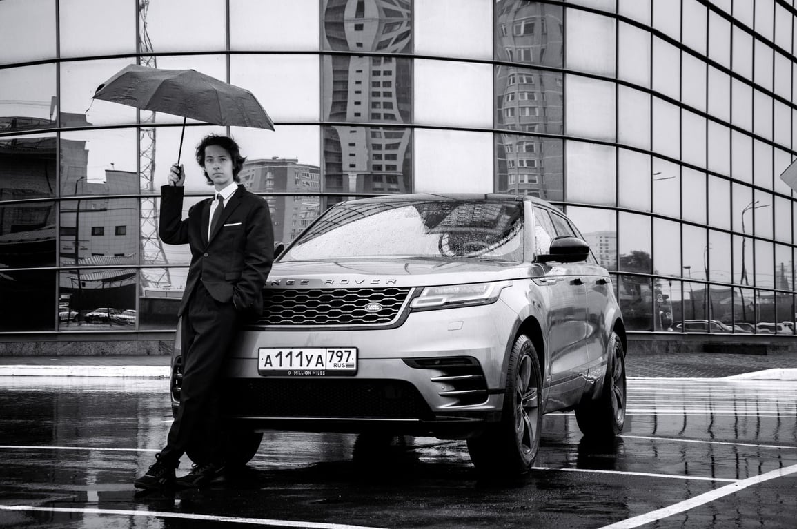 Best Long-Range Electric Cars: Range, Charging and Real-World Buying Factors