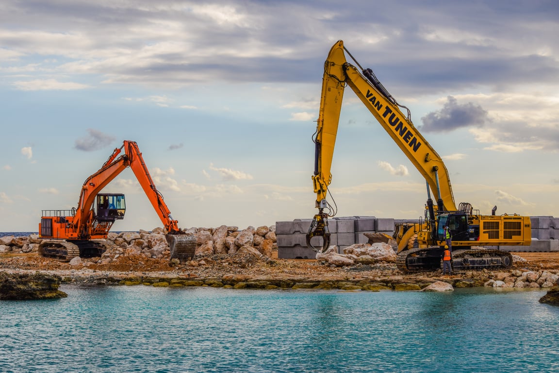 hydraulic excavator