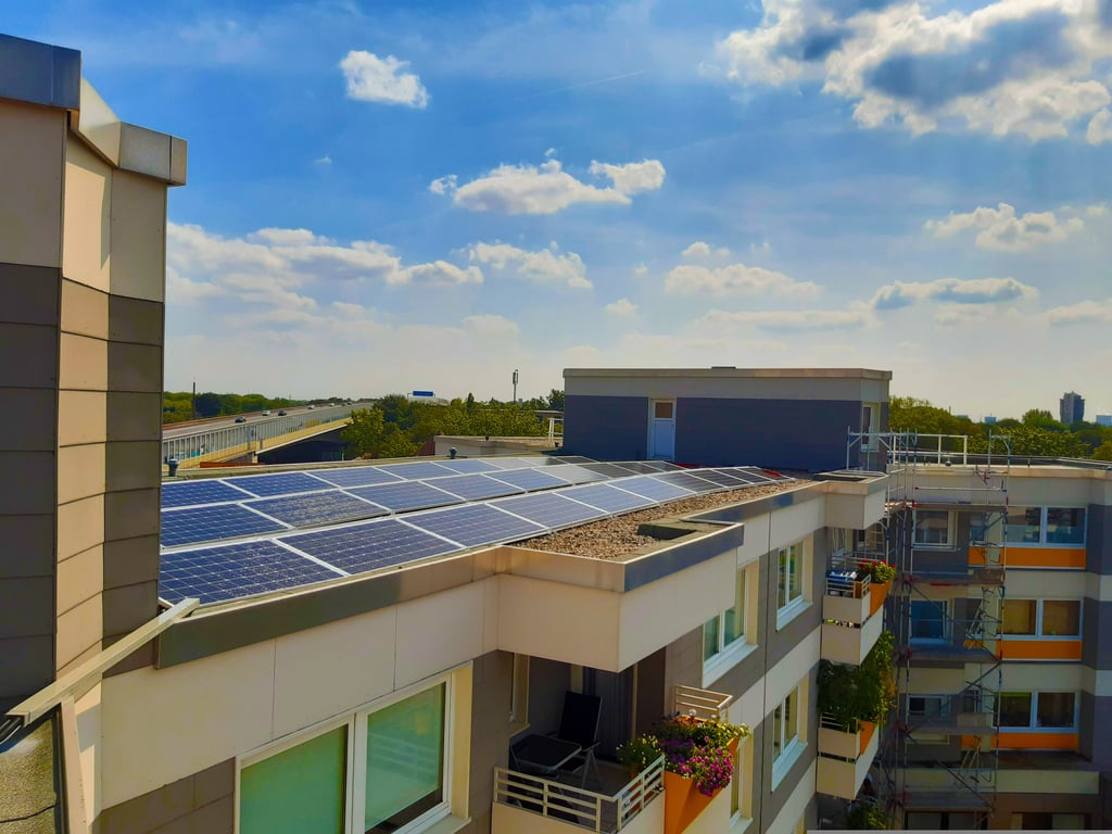 residential rooftop solar panels