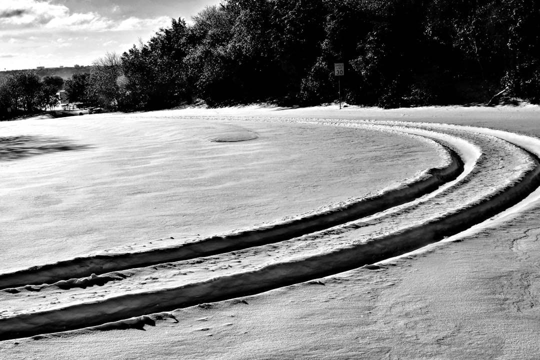 Snow Tires vs. All-Season Tires: The Differences That Matter in Winter