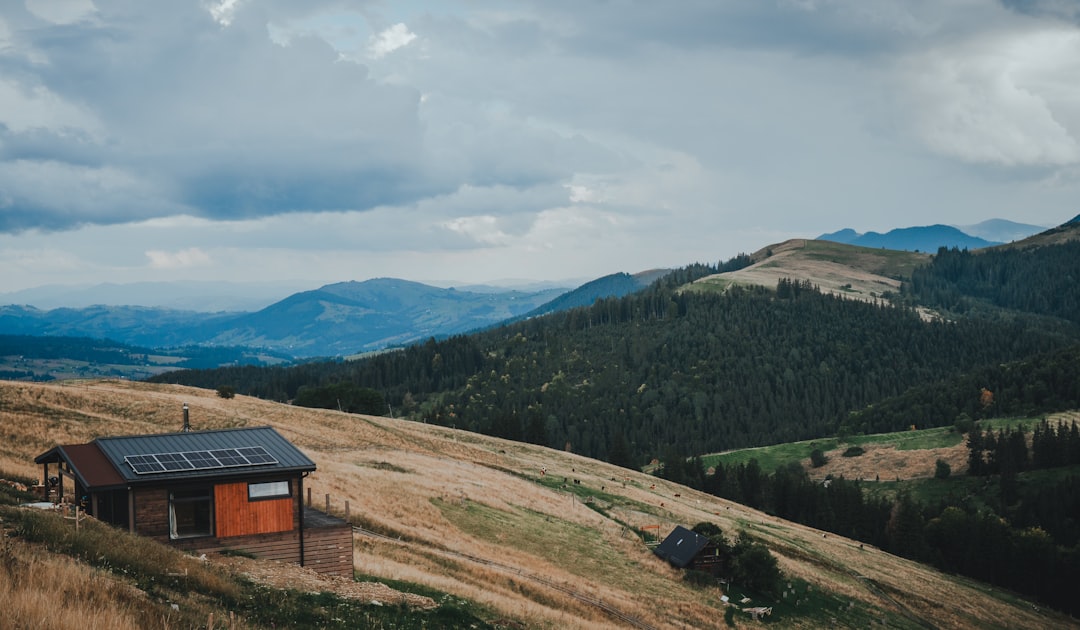 Home Battery Storage System: How to Size It for Backup Power and Solar Savings