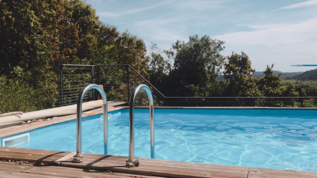 Swimming Pool Maintenance Near Me: How to Choose a Reliable Local Service