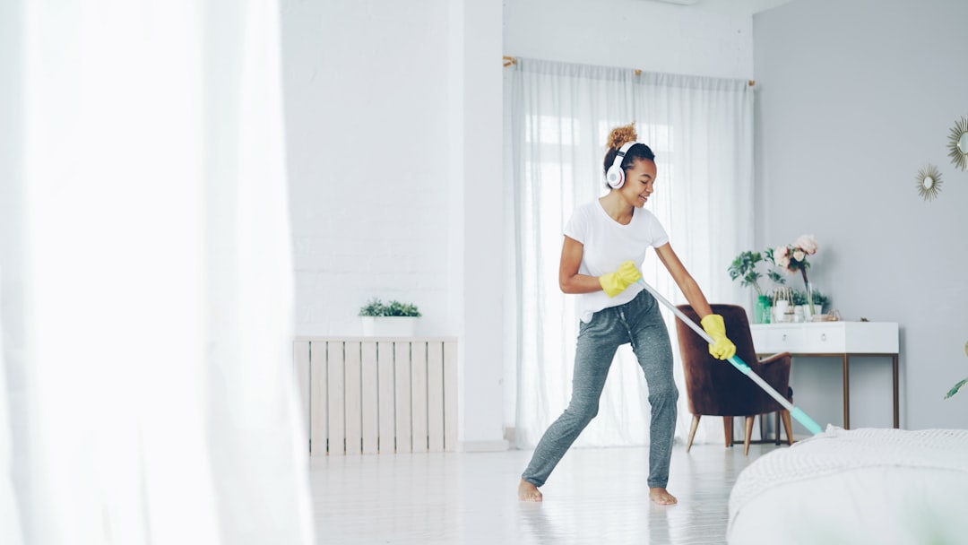 Deep Cleaning Companies Near Me: How to Compare Services, Costs, and Quality