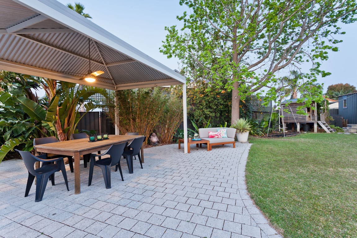 senior living community dining