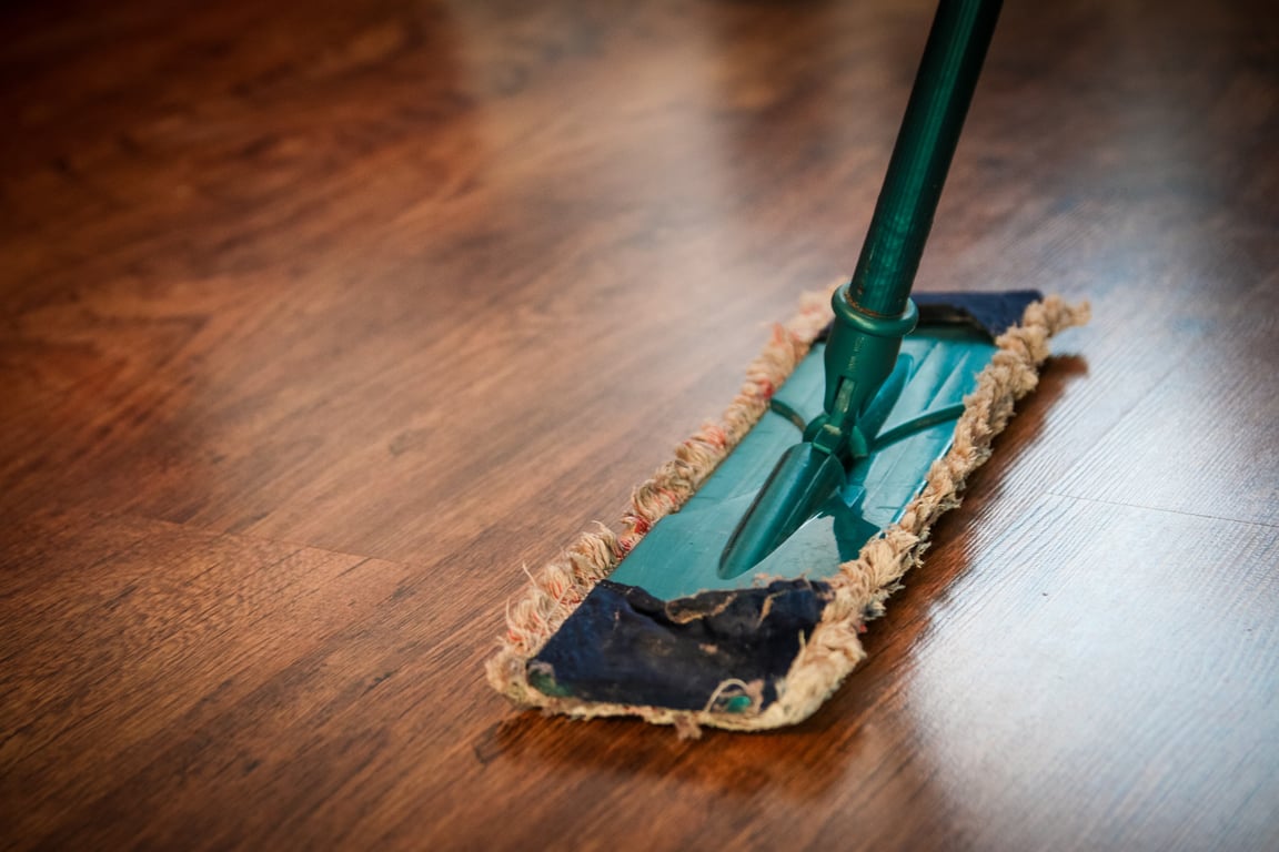 deep cleaning kitchen