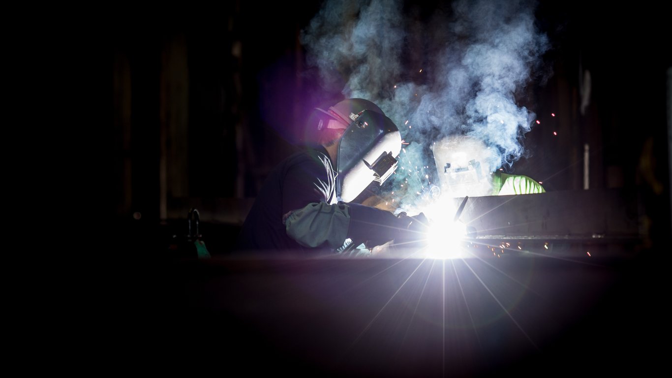 welding trade school workshop