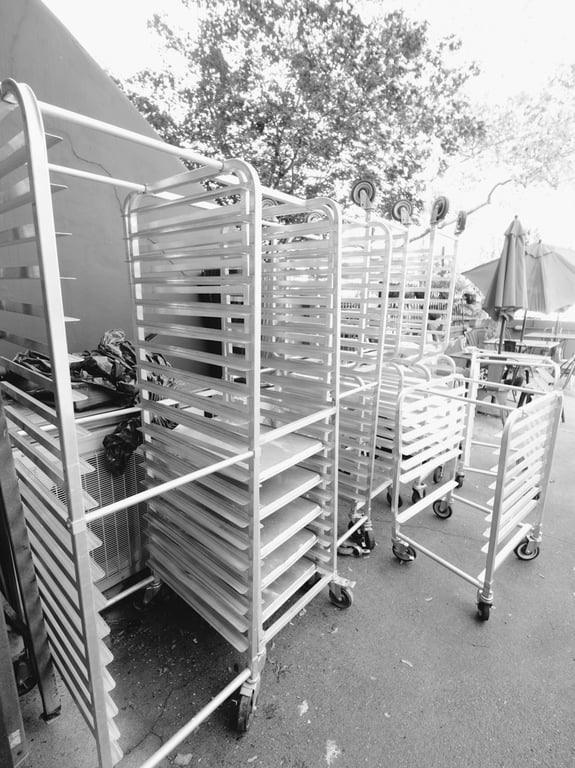 Rolling Kitchens Custom Food Trucks & Trailers: What to Evaluate Before You Buy