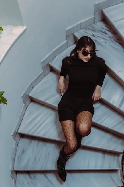 Image describing Top 10 Secrets to Building the Best Wardrobe in 2025!