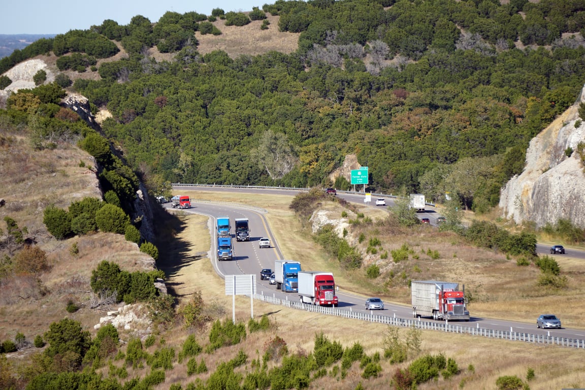 53-foot semitrailer on interstate