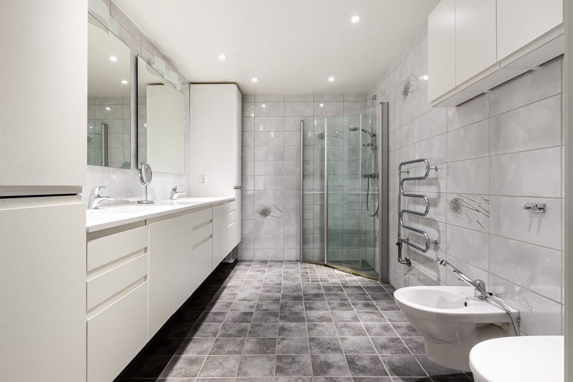 luxury bathroom shower fixtures