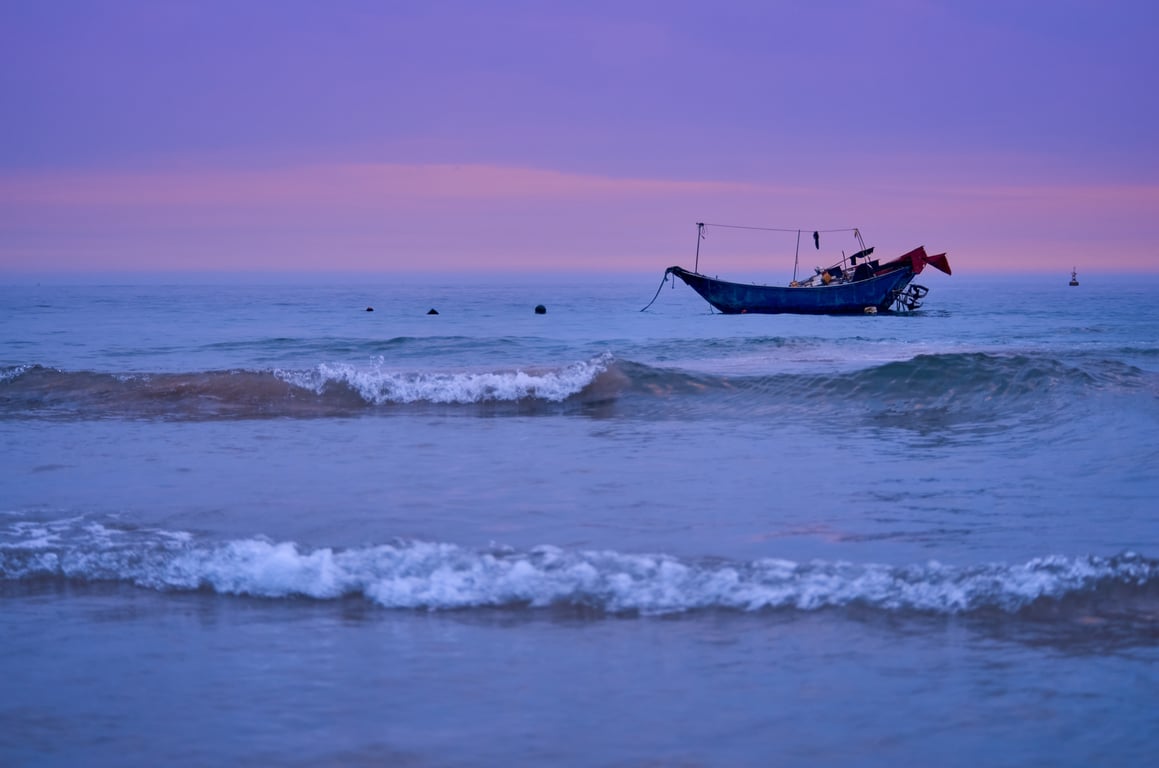 TowBoatUS marine towing boat