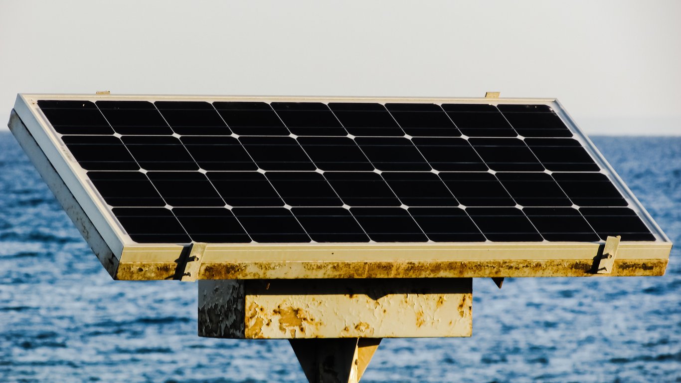 residential rooftop solar panels