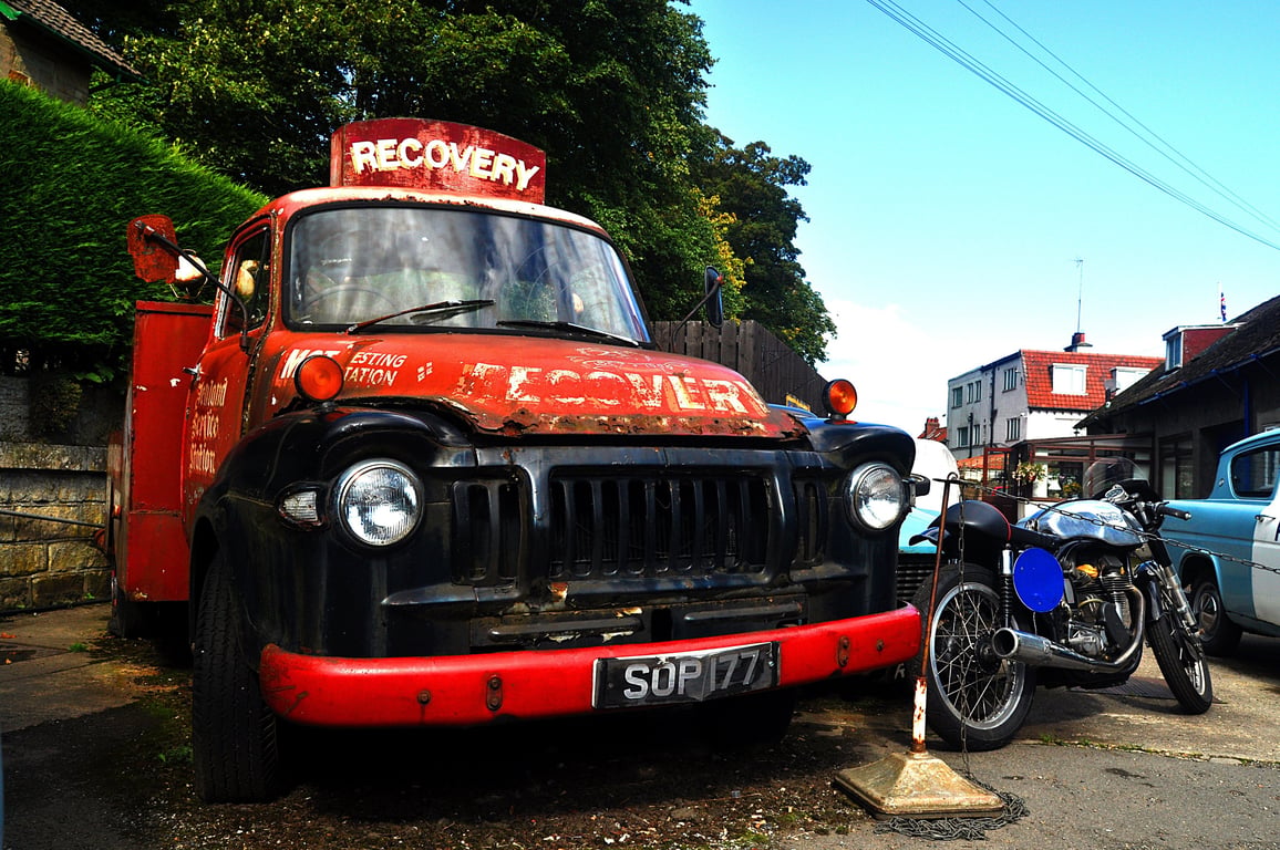 heavy-duty motorhome tow truck