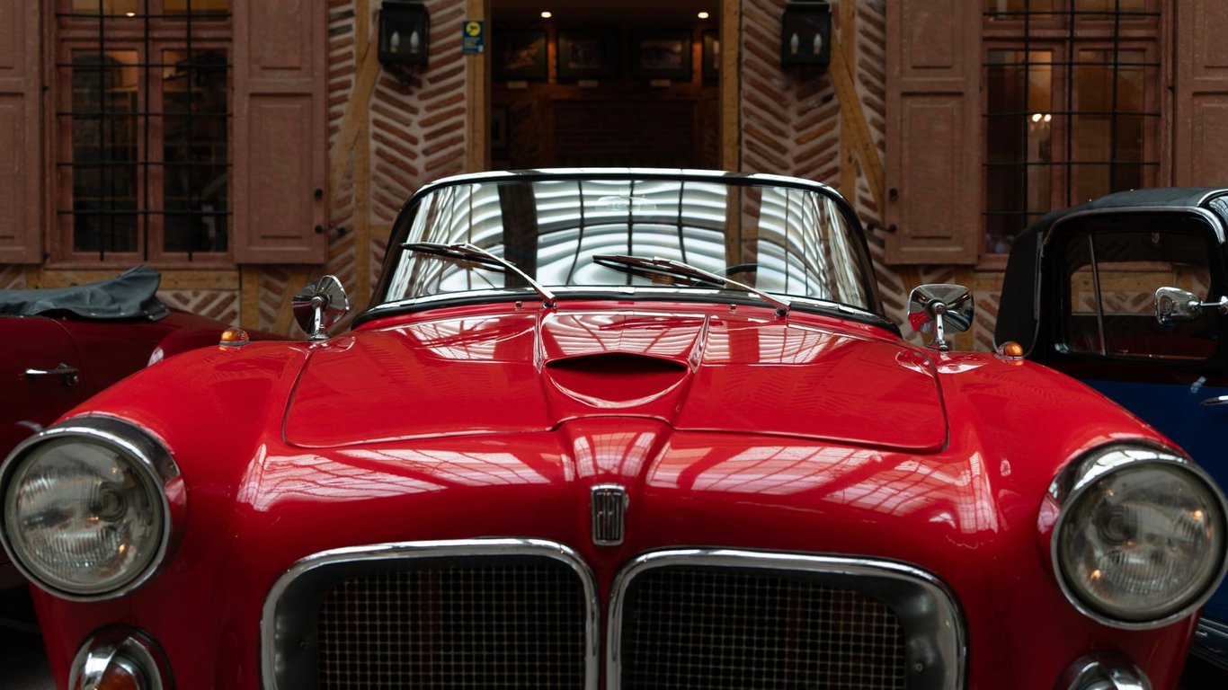 AARP Car Insurance: Weighing Coverage, Cost, and Long-Term Value