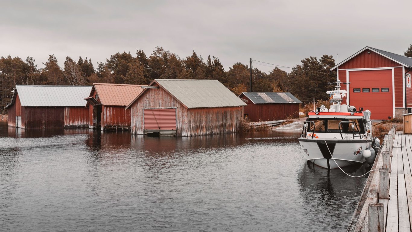 Best Boats for Families: Choosing for Safety, Space, and Ownership Costs