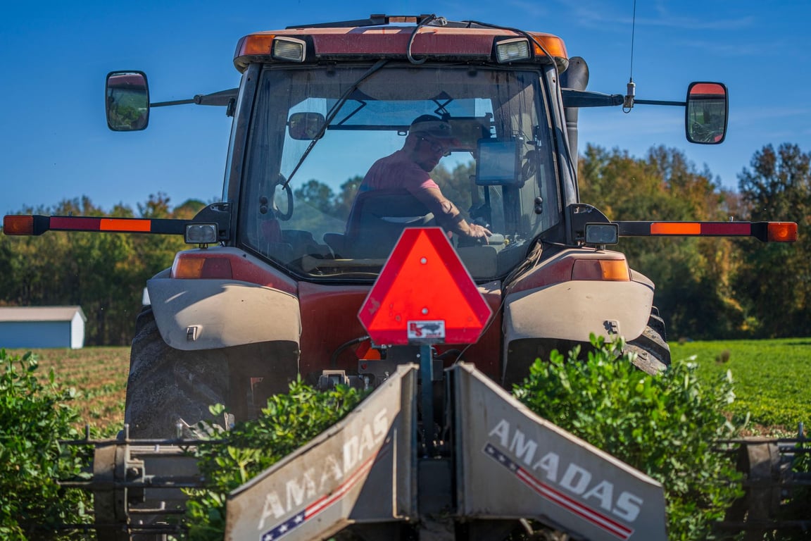 Equalizer Four Point Hitch: Built-In Sway Control for Safer Trailer Towing