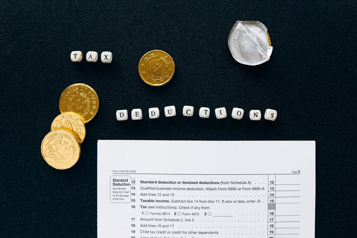 Solar Panel Tax Deduction: What U.S. Homeowners Can Actually Claim