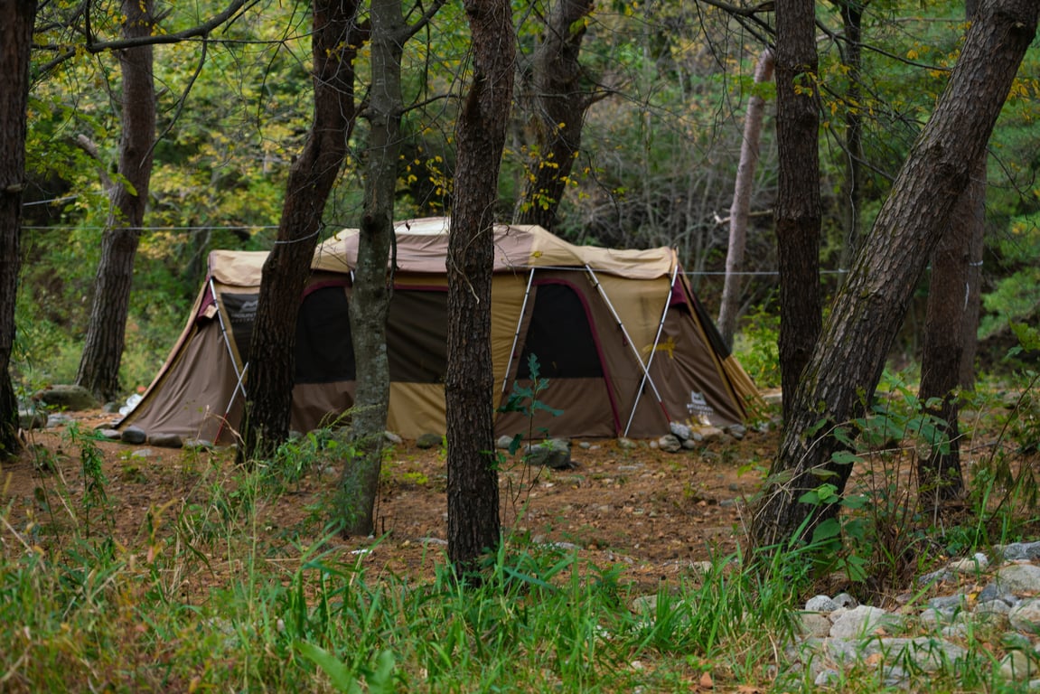 camping tent setup