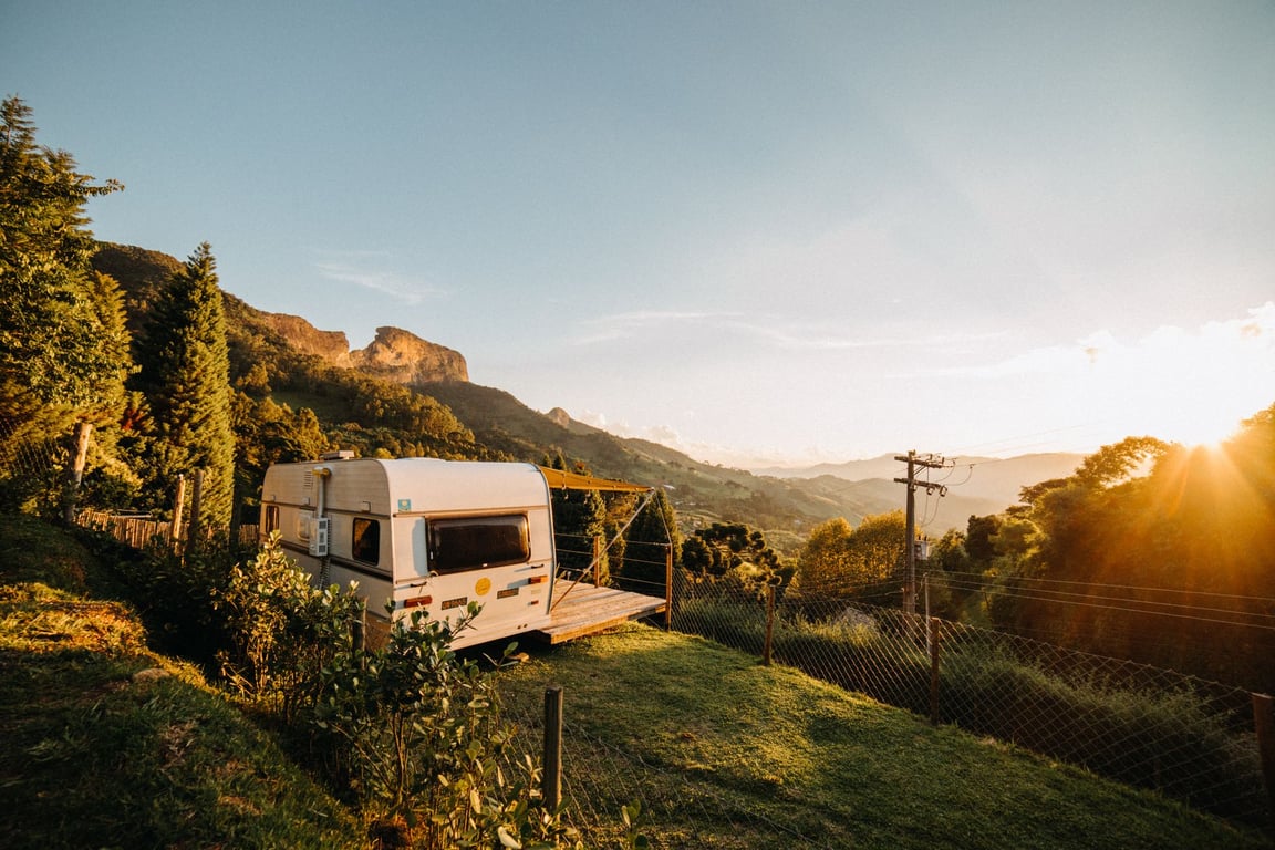 Best RV Rental: How to Choose the Right Rig Without Overpaying
