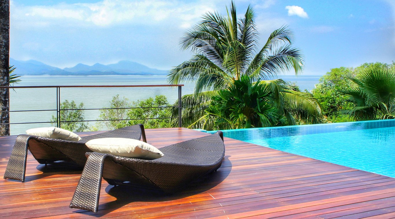 residential pool decking