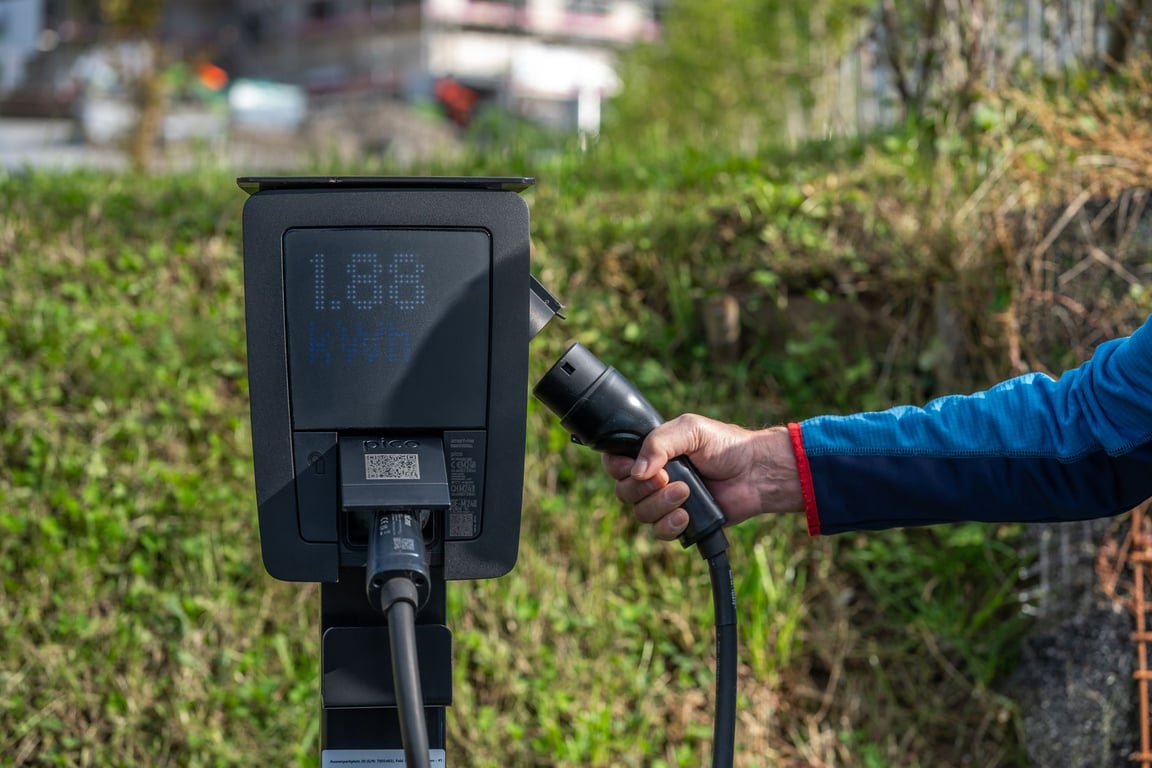 Electric Car Maintenance Costs: What EV Owners Actually Pay For