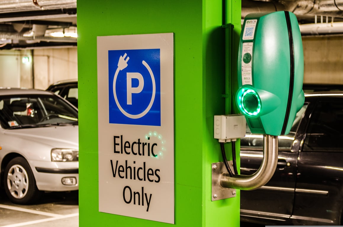 electric vehicle charging station