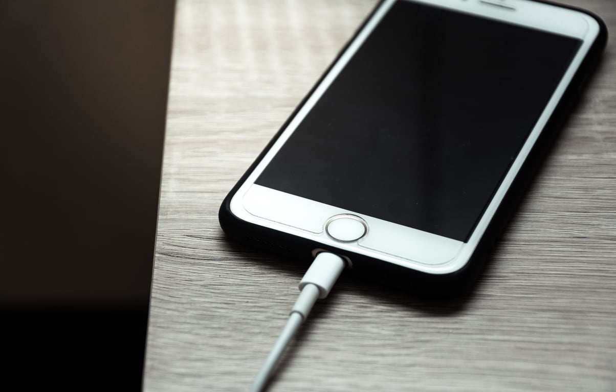Away smart luggage battery
