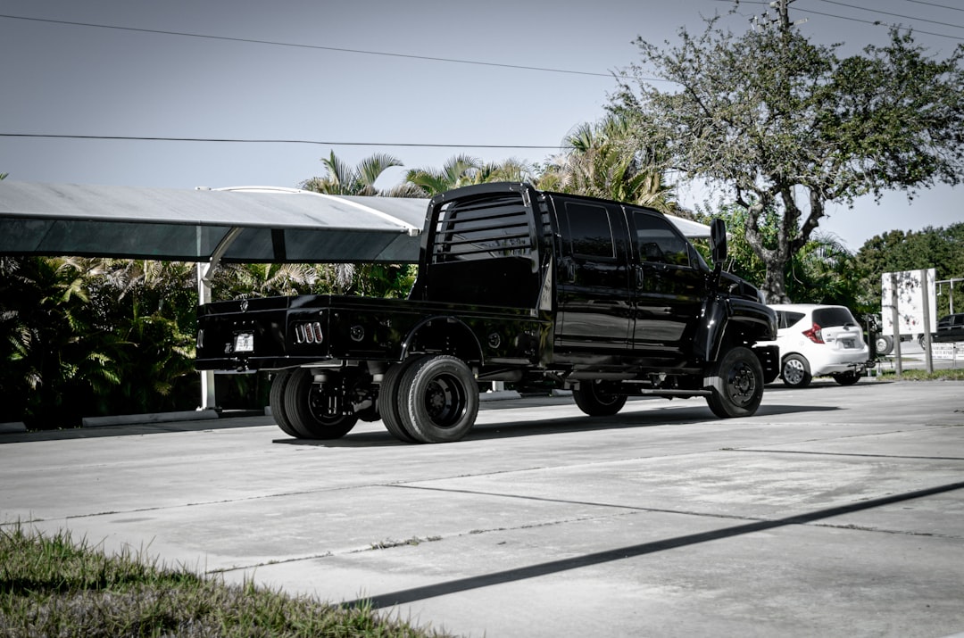 Affordable Tow Trucks: How to Choose Reliable Towing Without Overpaying