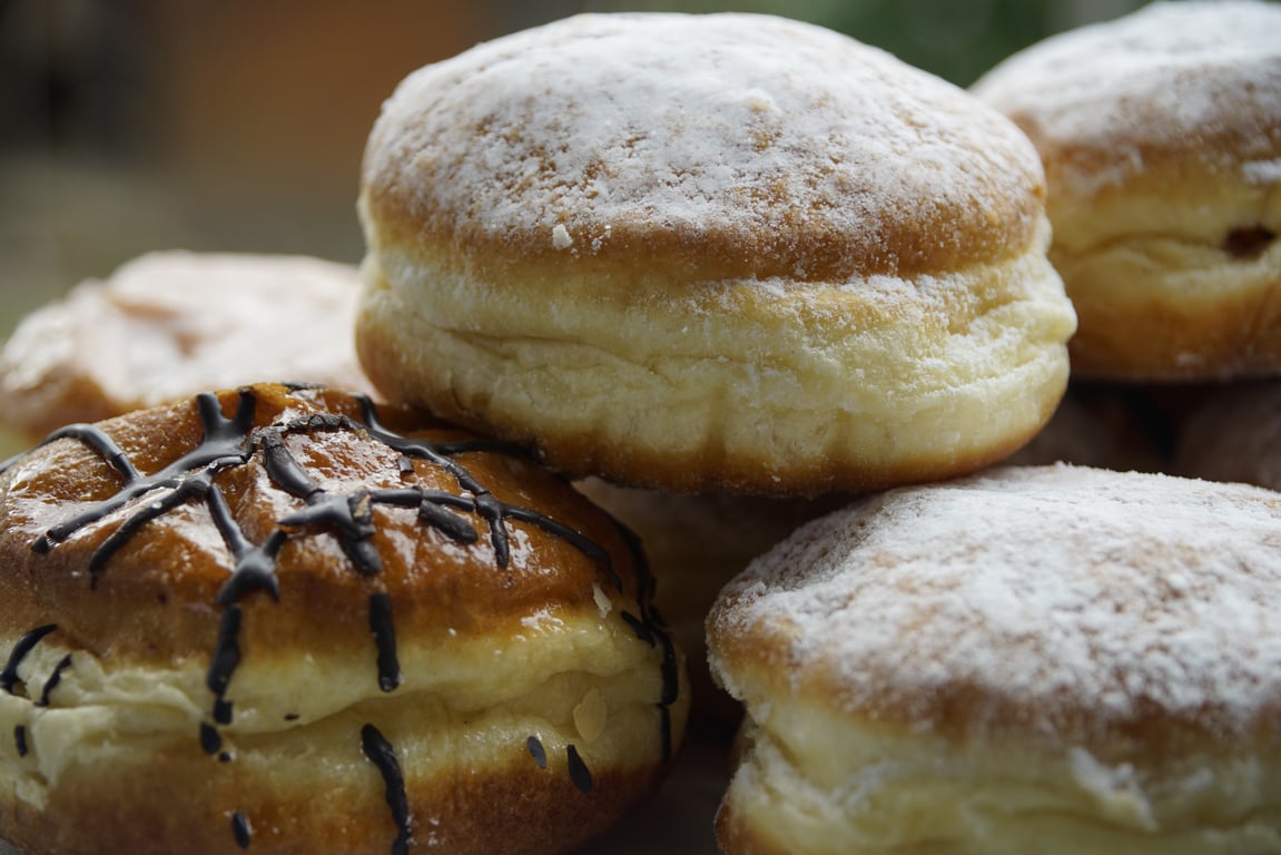 donut food trailer