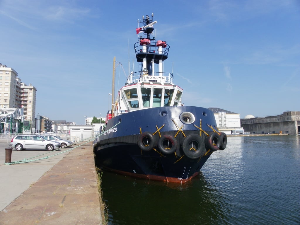 marine towboat harbor
