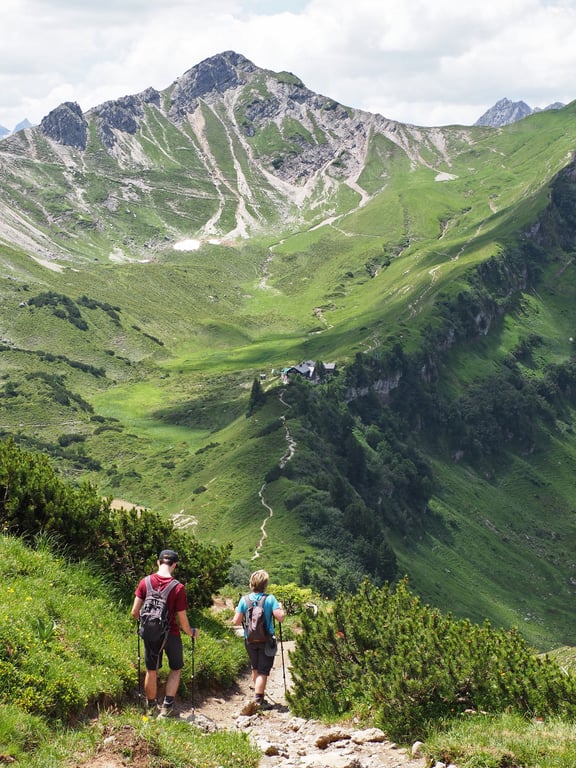 well-marked hiking trail