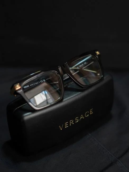 Image describing How to Get the Best Versace Clothing Sale Now in 2026?