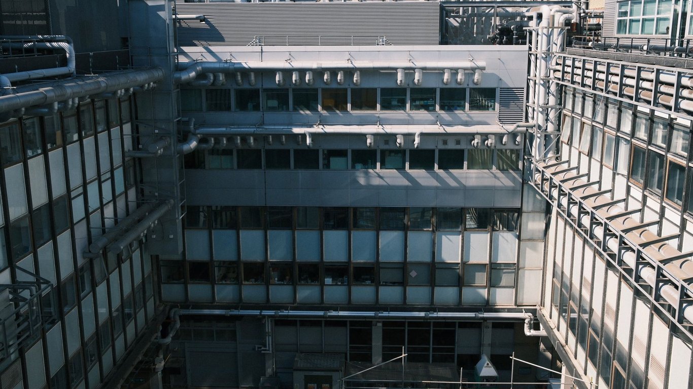 Energy-Efficient HVAC Systems for Commercial Buildings: How to Choose Smarter Equipment