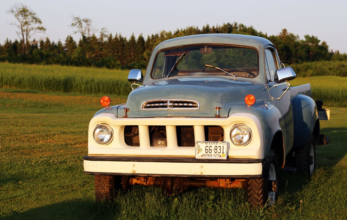 pickup truck tire sidewall