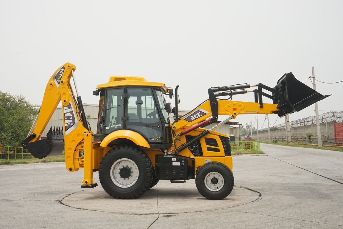 Mini Backhoe Rental Near Me: How to Choose the Right Machine for Your Jobsite
