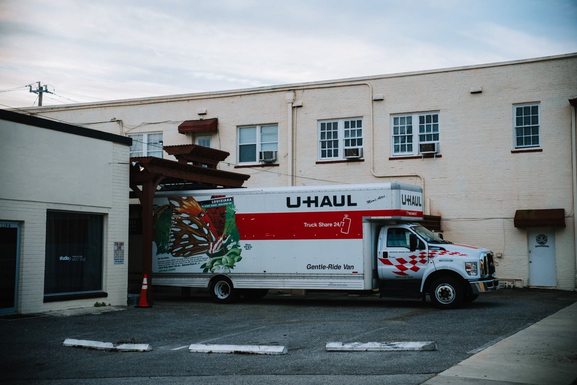 Commercial Truck Service Near Me: How to Choose a Shop That Keeps Your Fleet Working