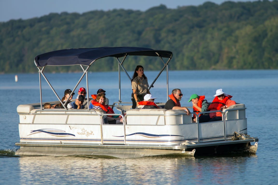 pontoon boat trailer ramp