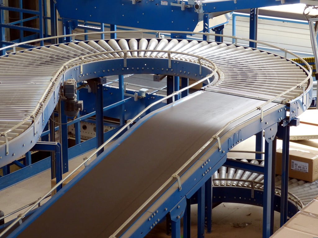 automated warehouse conveyor system