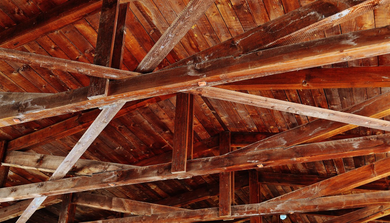 roof leak ceiling stain