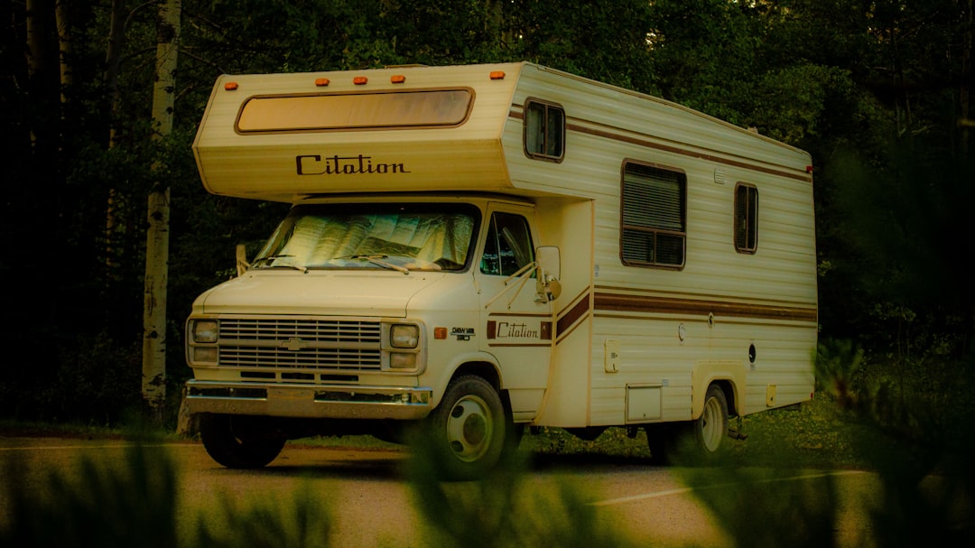 Mobile RV Technician Near Me: How to Choose Reliable Travel Trailer Repair at Your Campsite